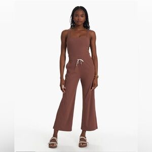 Vuori Pose Jumpsuit in Hazelnut size Medium